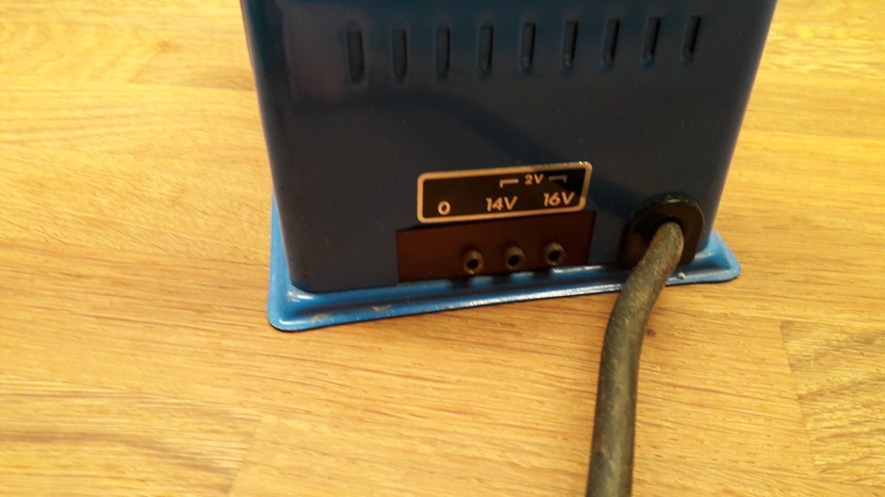 Modelleisenbahnen: Titan AC : Transfo non réglable 40 VA – Gebraucht aus Buttes von Cafe2005 2