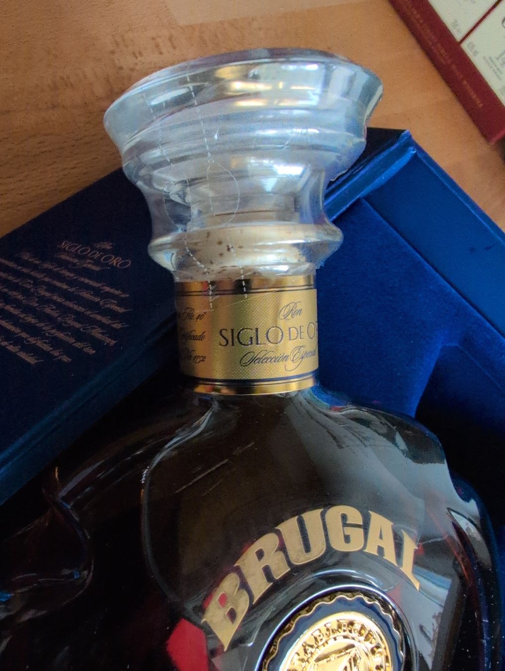 Brugal Bevande alcoliche: Brugal Siglo de Oro Rum, Sonderedition in Originalverpackug – Nuovo e nell'imballaggio originale da Waltenschwil venduto da Andy.Z01 1