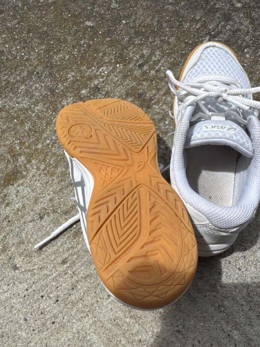 Asics Schuhe für Jungen: ASICS shoes  – Gebraucht aus Männedorf von Clearskies 2