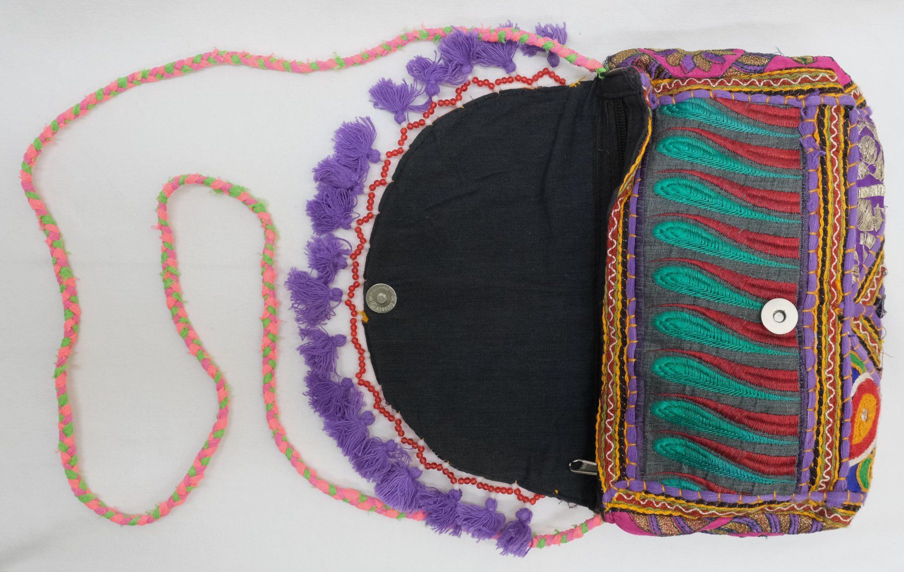 Borse da donna: Stoff Tasche Umhängetasche mit Stickerei Patchwork – Nuovo (secondo la descrizione) da Zürich venduto da Masala-Oase 3