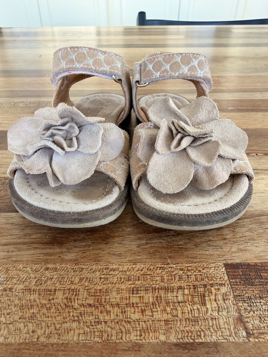 Bisgaard Scarpe per ragazze: Bisgaard Sandalen Gr. 25 mit Blume – Usato da Allschwil venduto da cconnie 3