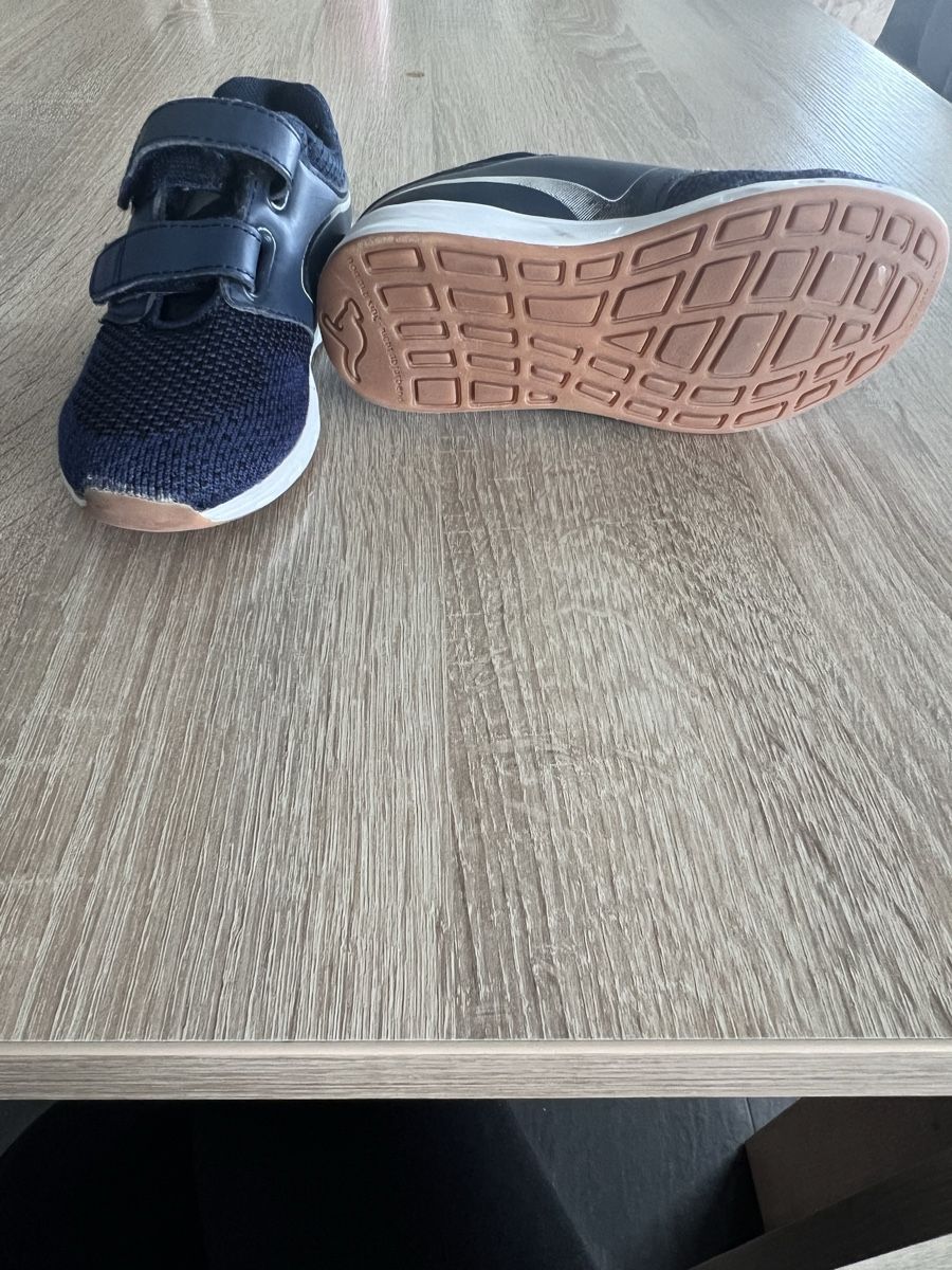 Scarpe per ragazzi: Kinder Turnschuhe – Usato da Heiligenschwendi venduto da Miss-Marpel76 2