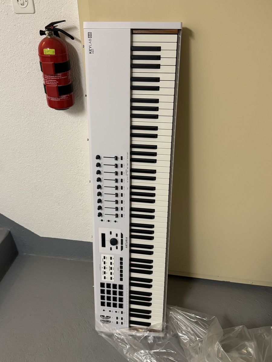 Arturia Strumenti musicali: Arturia KeyLab 88 MKII – Usato da Rüschlikon venduto da YM8803 2