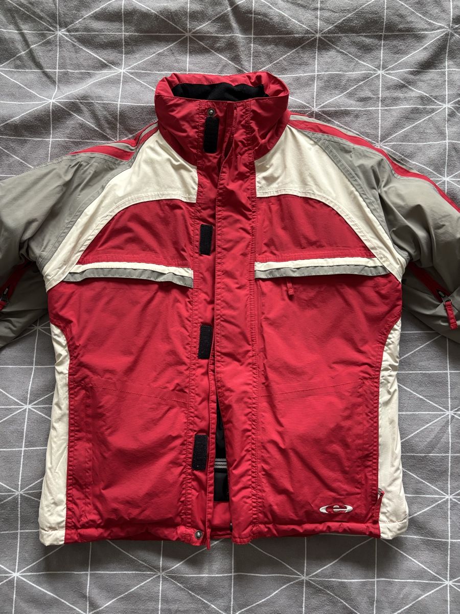 Jacken: Ski jacket old school for kinder size 36 – Gebraucht aus Belfaux von vik_c6z2 1