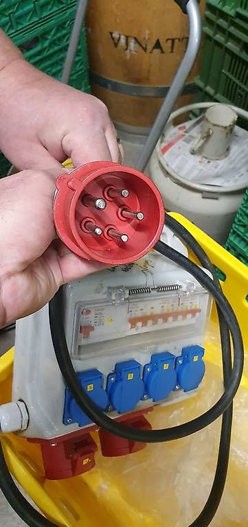 Elettrotecnica: Kabelverteiler – Usato da Chur venduto da marilandroland59