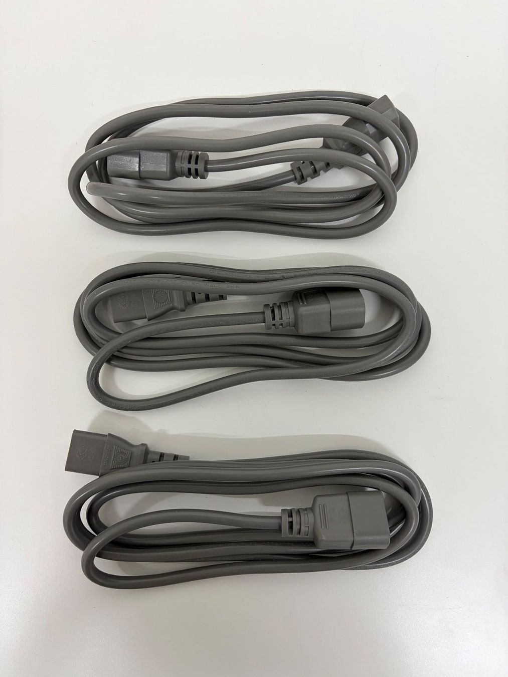 Kabel: USV Kabel – Neu (gemäss Beschreibung) aus Niederhasli von brandman