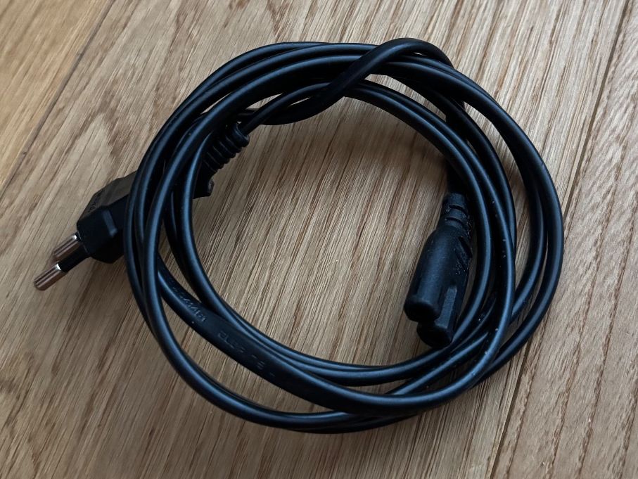 Sony Console: Playstation 4 inkl. Kontroller und Netzteil – Usato da Chur venduto da vi_milena 2