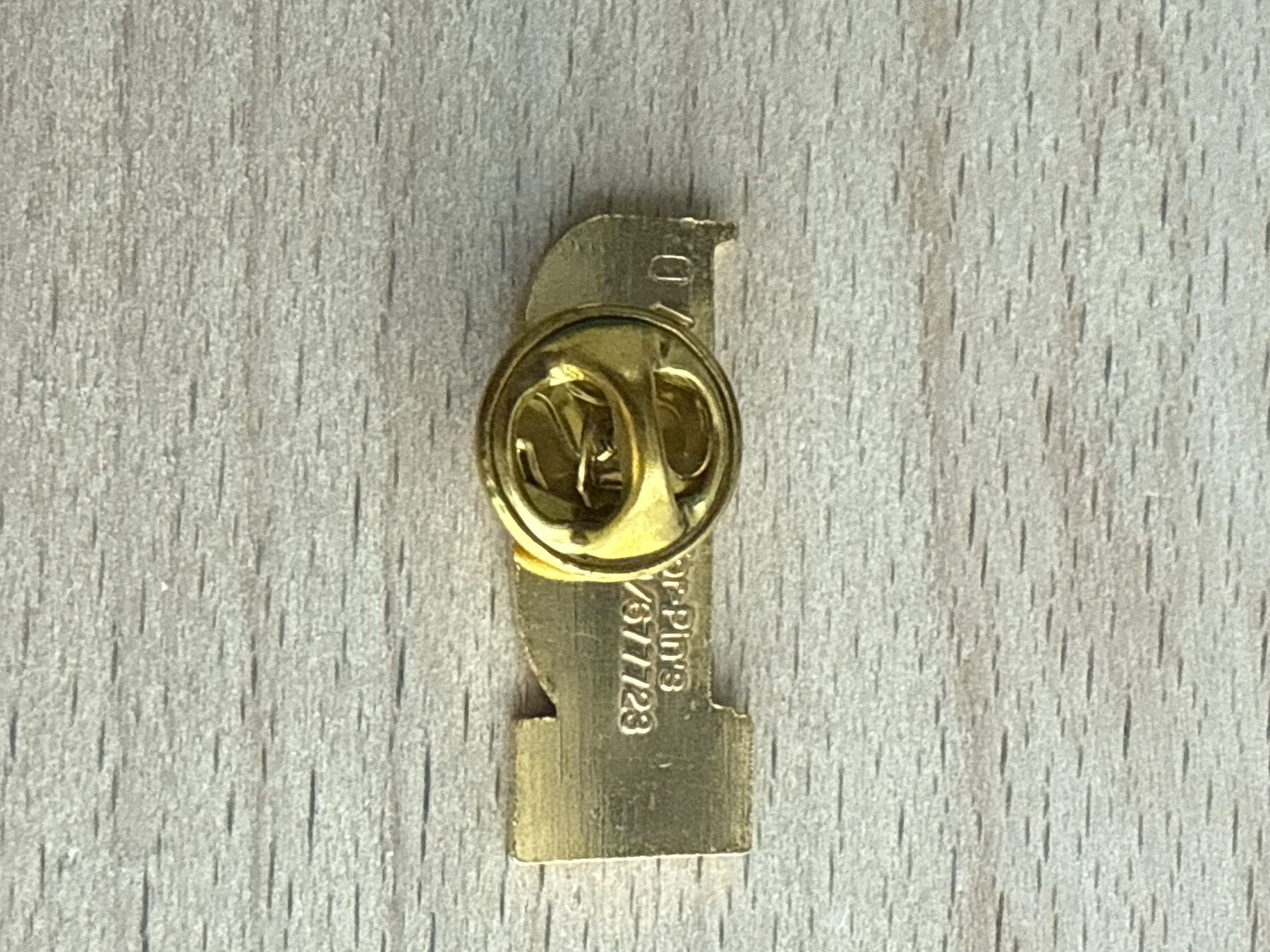 Plaquettes & Badges: Pin  DAZ ist's – D'occasion à Glattbrugg par Schweigmatt 1