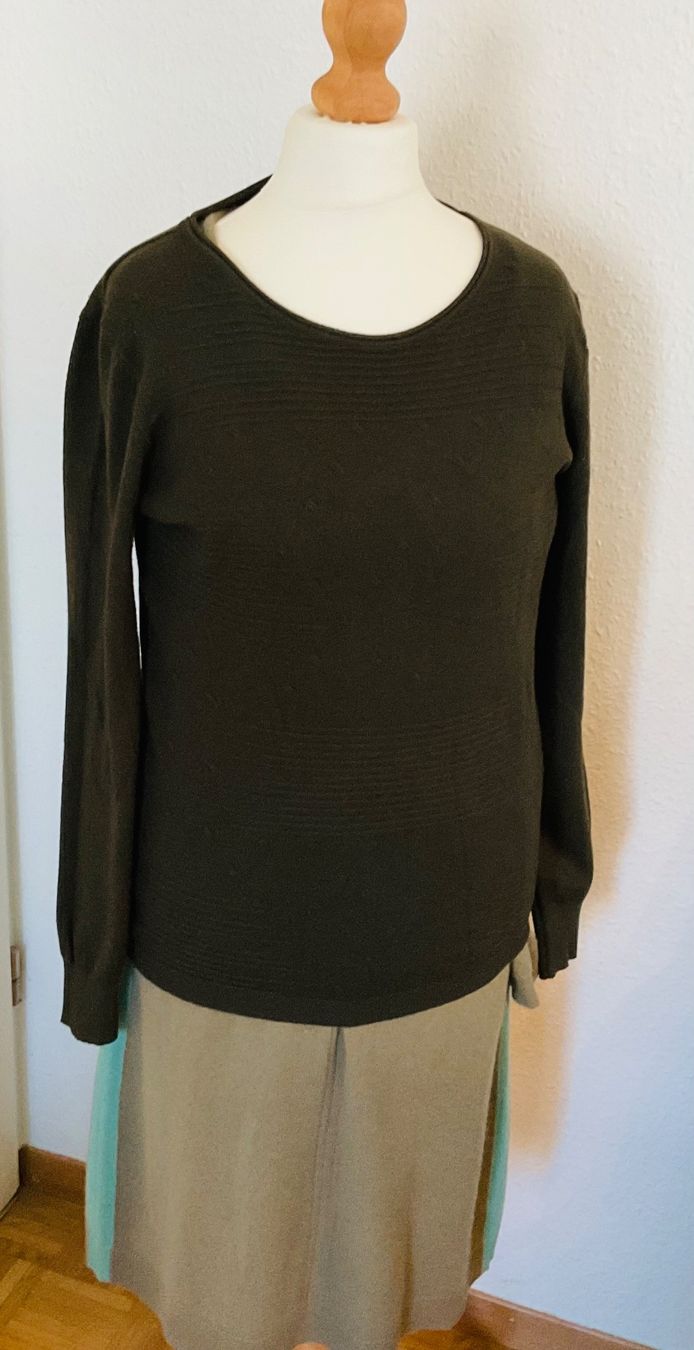 Pullover & Sweatshirts: Cadeau superbe pull X MAX en cachemire couleur olive, t. L – Gebraucht aus Genève von Mazelyne 1