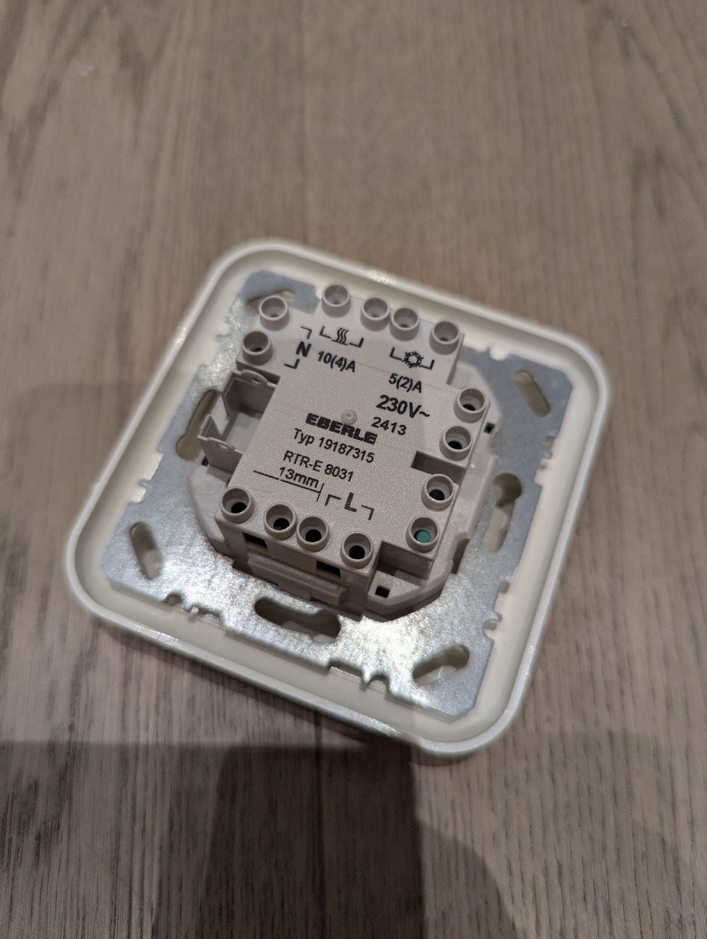 Steuerung: Room Thermostat - Control Your Home Heating System! – Gebraucht aus Zürich von m3drano 1