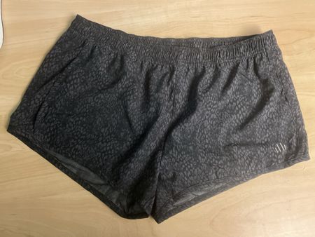Neue Laufshorts Damen, Gr.44 Sommer