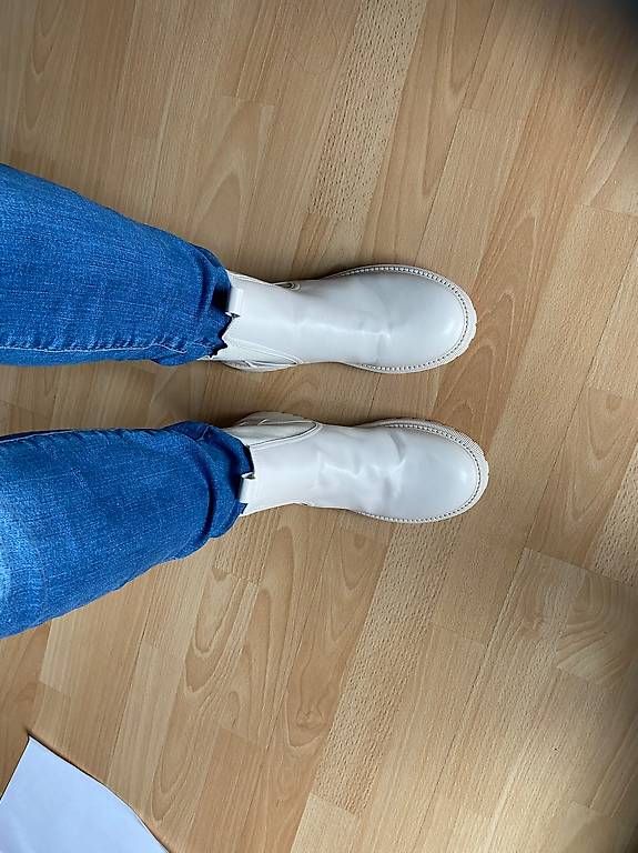 Scarpe da donna: Stiefel Gr. 39 Beige – Nuovo (secondo la descrizione) da Hettlingen venduto da BKH2021 2