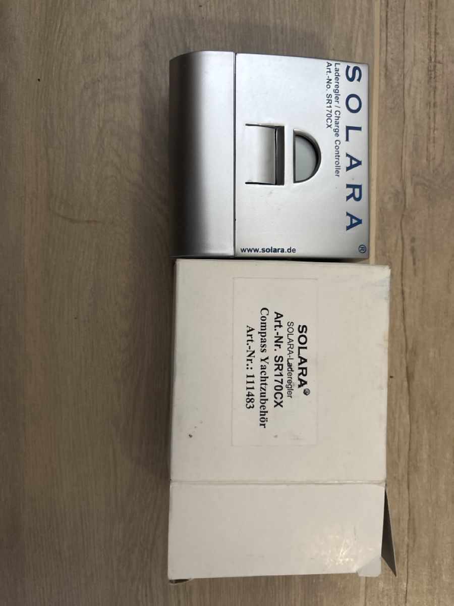 Dispositivi a energia solare: SOLARA SR170CX régulateur de charge yacht accessoire neuf – Nuovo e nell'imballaggio originale da Ollon VD venduto da Gibbs69