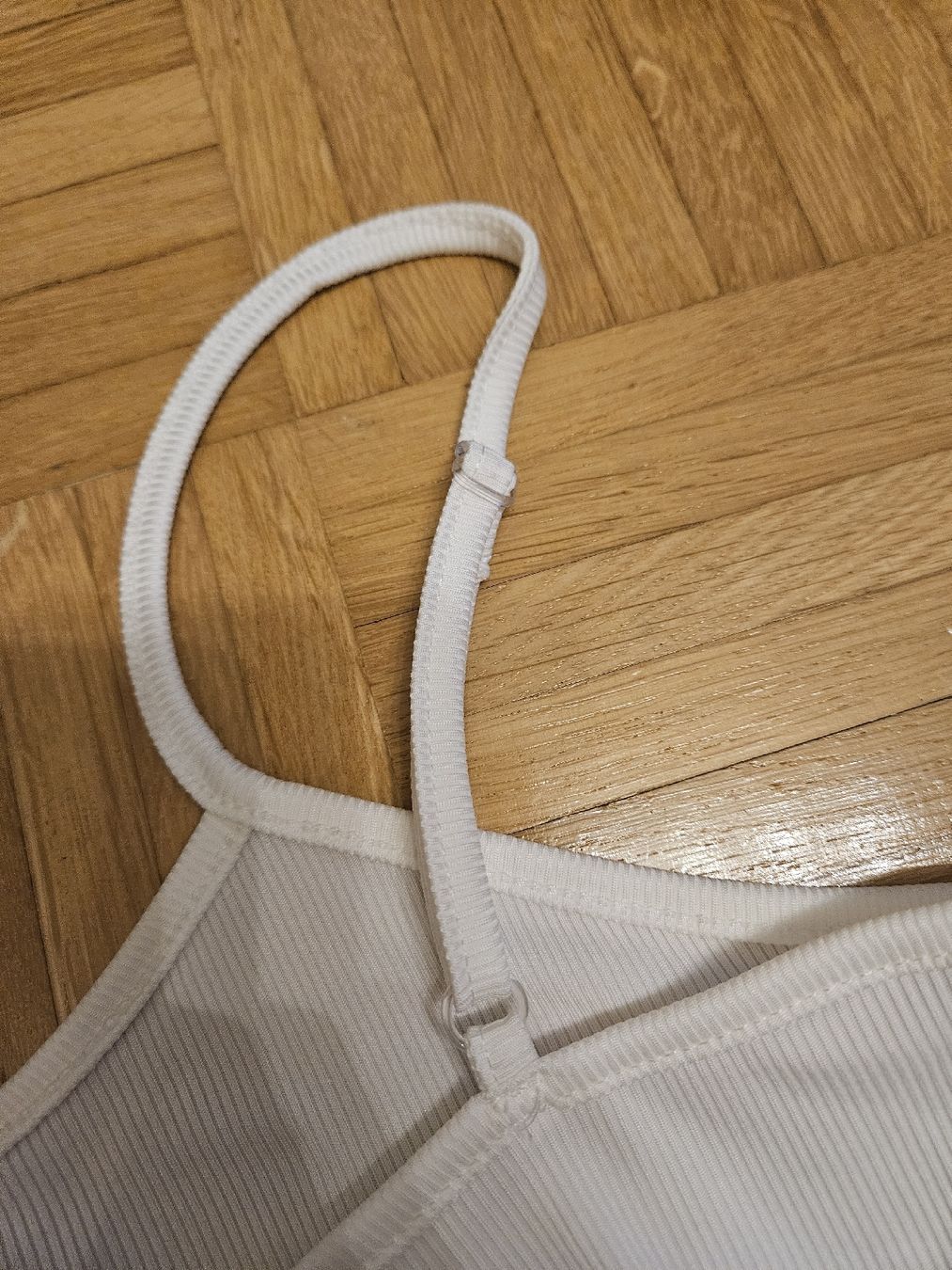 Top: Weisser Body mit Spaghettiträger, Grösse M – Usato da Dickbuch venduto da lea_6m8c 5