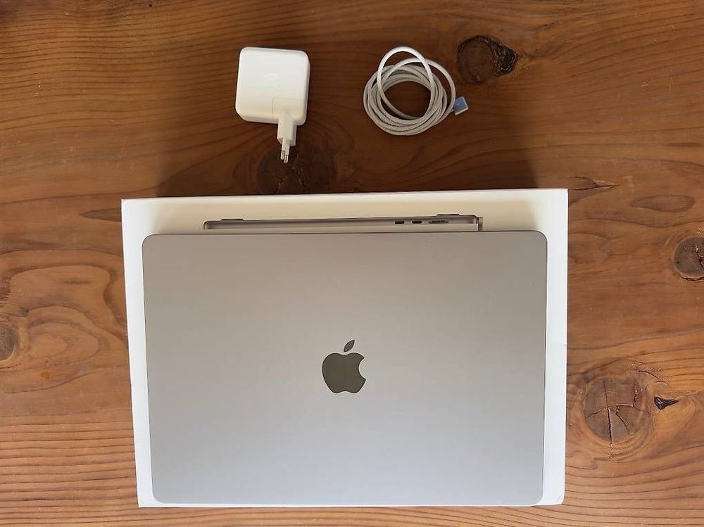 Apple Notebook: MacBook Air 15", M2 – Usato da Zug venduto da 6Optimus 2