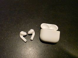 Einwandfreie Apple Airpods 4 ANC