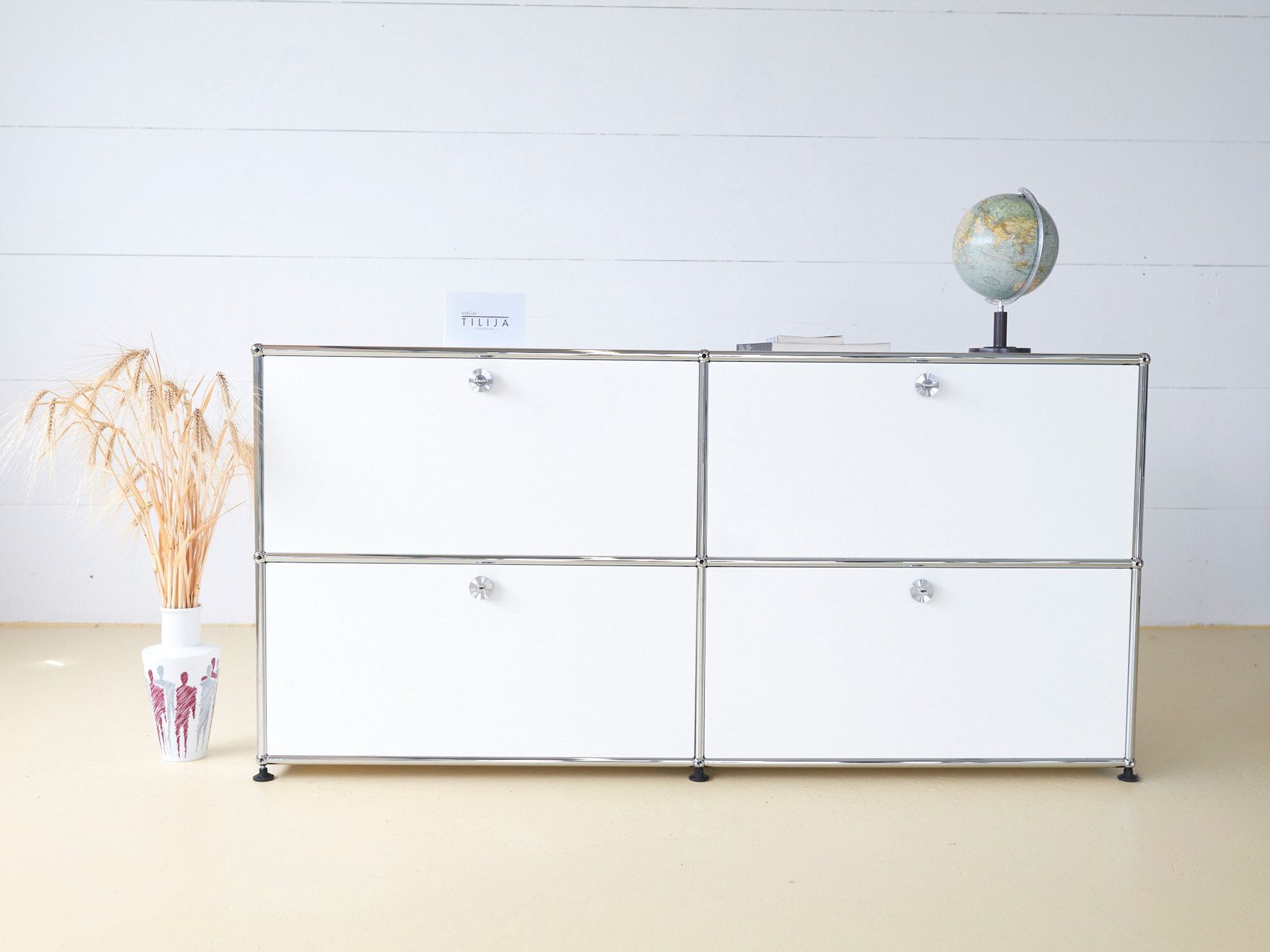 USM Cassettiere: USM Haller Sideboard | Weiss | Neuwertig – Usato da Meinisberg venduto da atelier_TILIJA