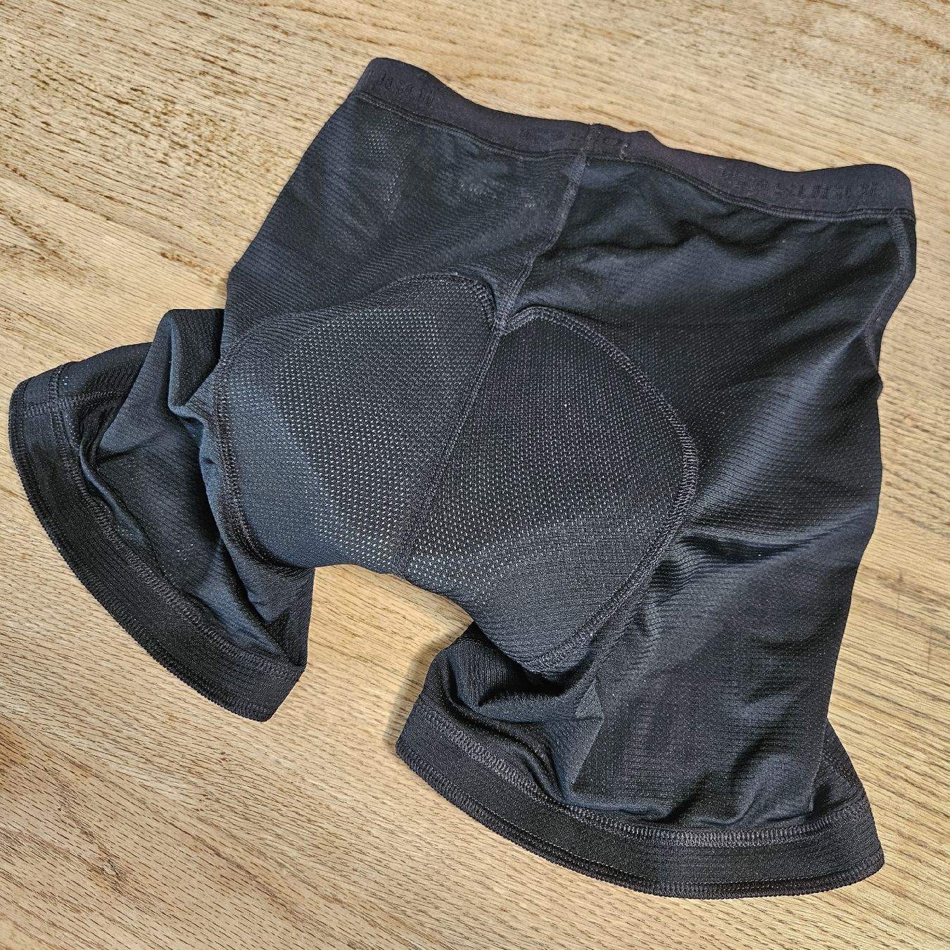 Biancheria intima: SUGOI Radunterhose Gr. S mit Polsterung – Usato da Wettingen venduto da Christianv 1
