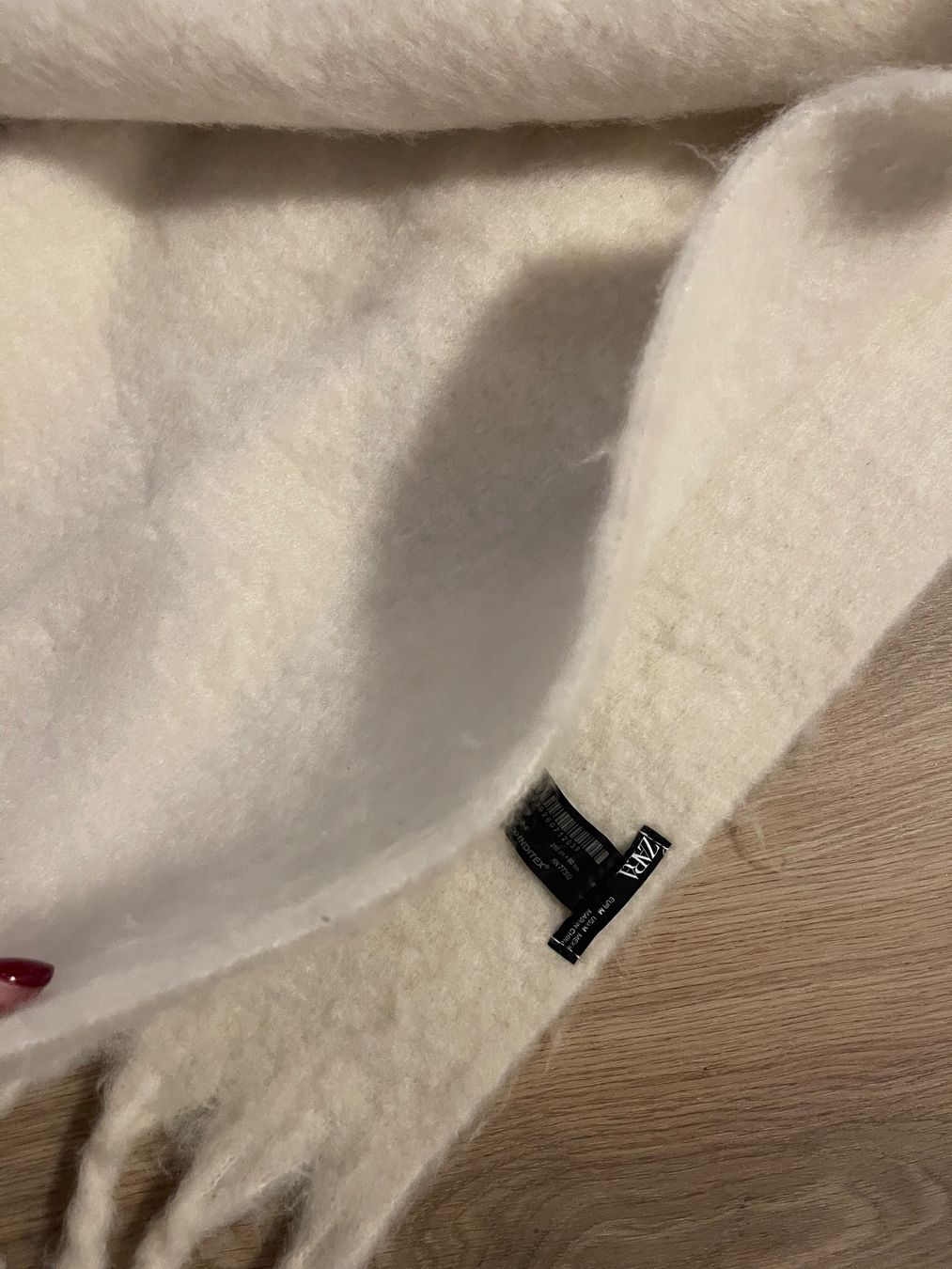 Zara Foulard & Sciarpe: Kuschliger Winterschal – Nuovo (secondo la descrizione) da Winterthur venduto da mje_t9cr 2