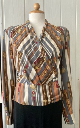 Klassische 100% Seidenbluse, Grösse S/36 Top Zustand!