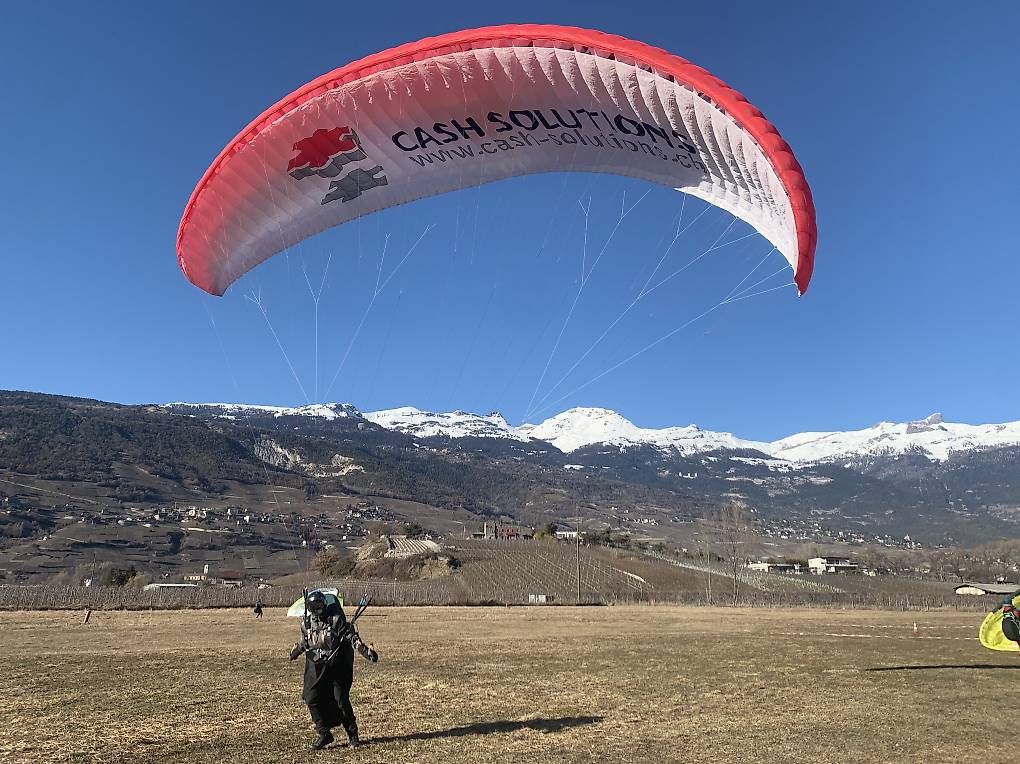 Ozone Sport dell'aria & Aquiloni: Ozone Buzz Z5 - taille ML – Usato da Penthalaz venduto da david_1304 1