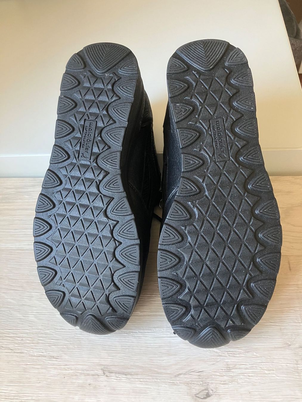 Damenschuhe: 1 Paar Damen Schuhe – Gebraucht aus Eschlikon TG von Atiz0 1