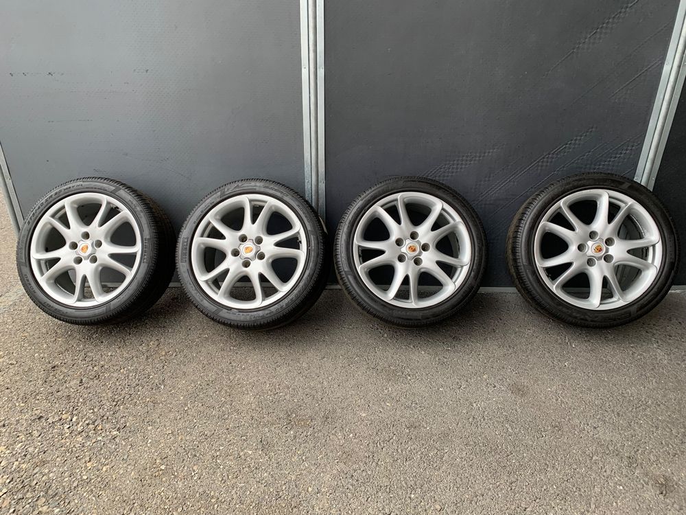 Porsche original Räder, 9x20 ET60, 275/40/20 (Gebraucht) in Sattel für ...