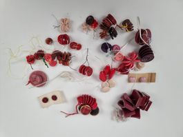 Verschiedene Rot/Rosa Knöpfe