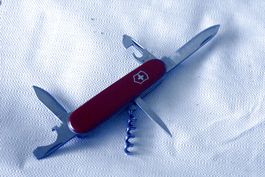 Vintage VICTORINOX VICTORIA OFFICIER SUISSE Swiss Army Knife