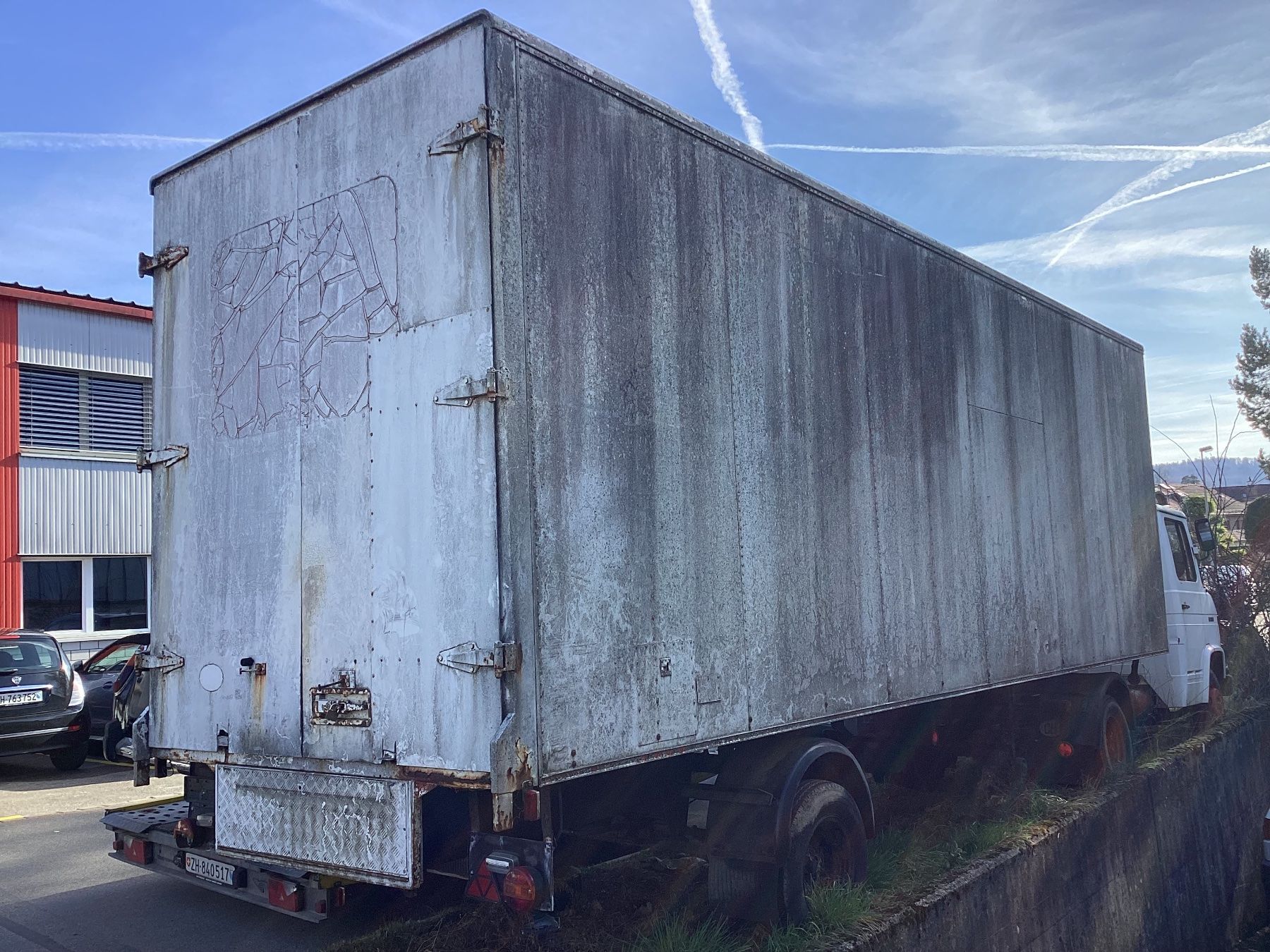 Mercedes-Benz Lastwagen: Sattelschlepper "MERCEDES-BENZ 508 DIESEL“ Kastenaufbau – Gebraucht aus Elsau von Classic-Cars-CH 4