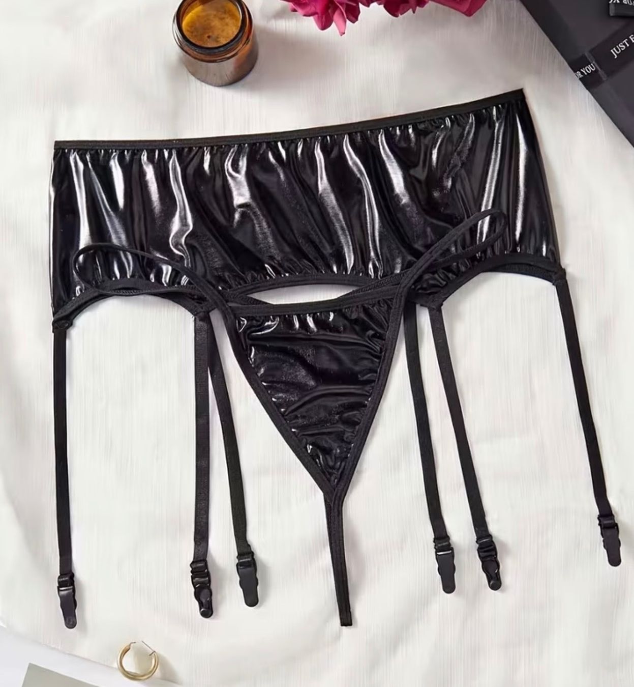 Autres dessous: Plus Plus Size Strumpfhalter Set – Neuf avec emballage d'origine à Uetendorf par Stoun 1