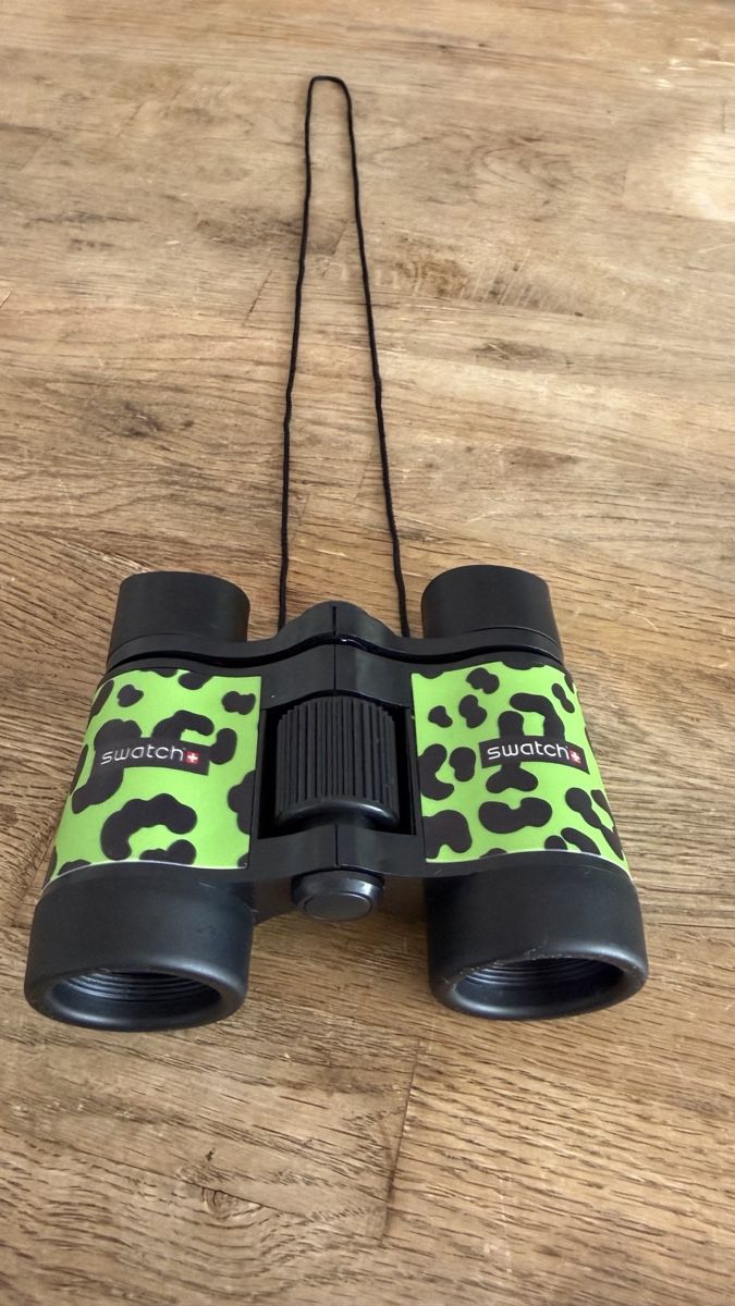 Swatch Montres: Swatch Binoculars green leopard print – Neuf (Voir description) à Lugano par bad_2t9b
