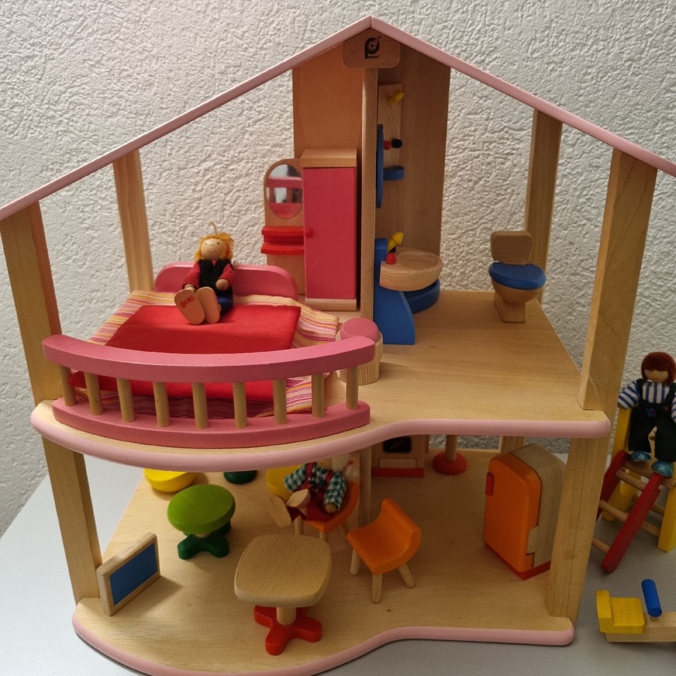 Case e mobili per bambole: Puppenhaus Holz – Usato da St. Gallen venduto da Almarion