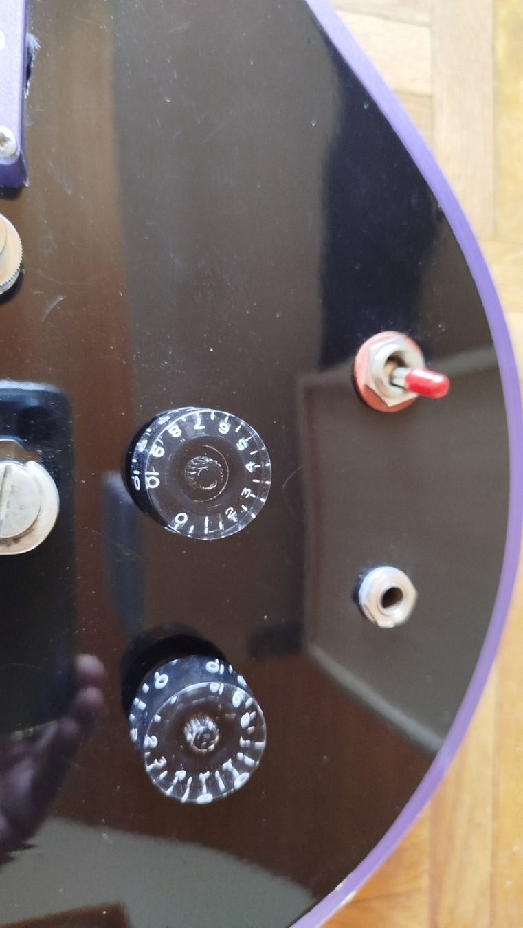Strumenti musicali: Gitarre Imitation Gibson – Usato da Siselen BE venduto da lakeland54 2