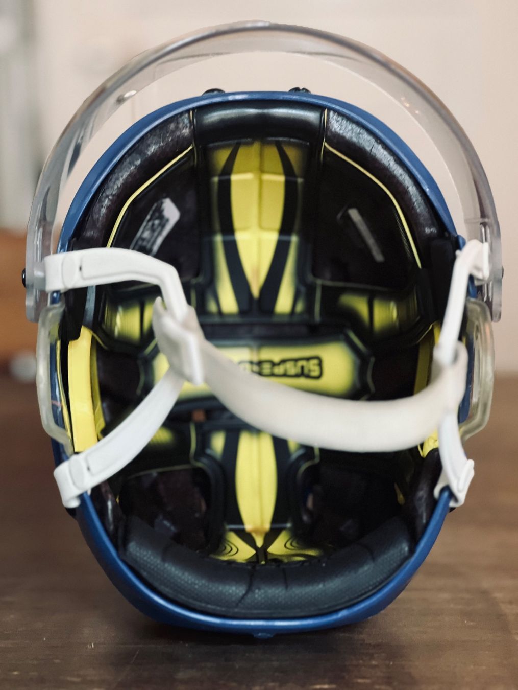 Bauer Helme: Bauer Eishockey Helm inkl. Plexiglas – Gebraucht aus Zürich von  3