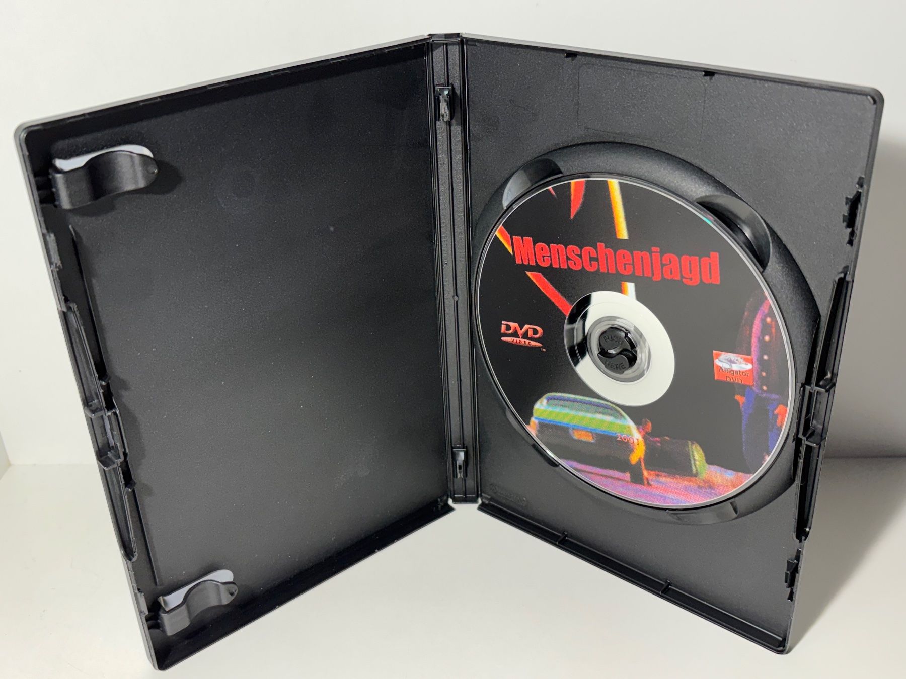 Tutti i DVDs: The Hunt - Menschenjagd DVD – Usato da Wilderswil venduto da Sstriker 2