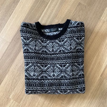 Sweater, Zara