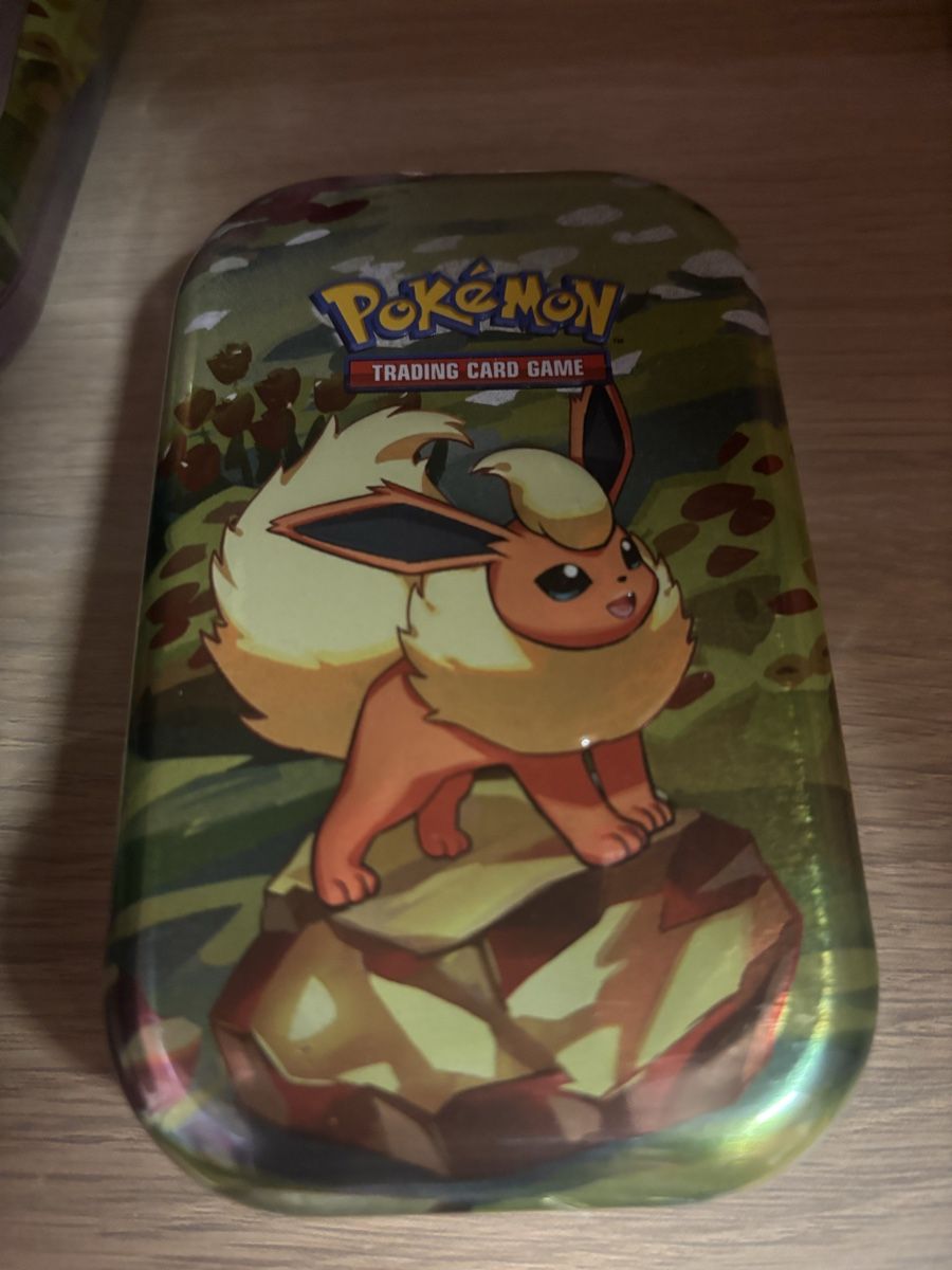 Pokémon Carte collezionabili: Pokemon Prismatic Evolutions: Flareon Mini Tin – Nuovo e nell'imballaggio originale da Stadel venduto da Caramelmacchiato_