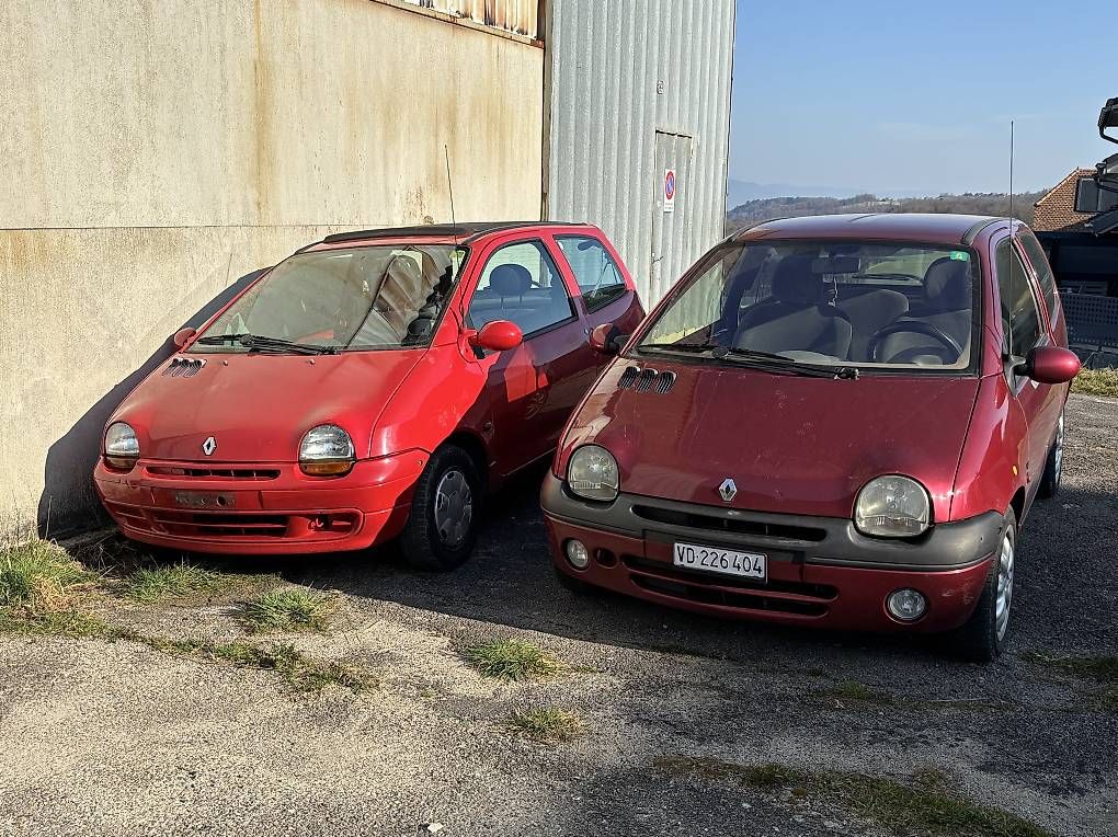 Renault Automobili: Renault Twingo à vendre POUR PIECES – Usato da Lausanne venduto da Bibopp1004 3