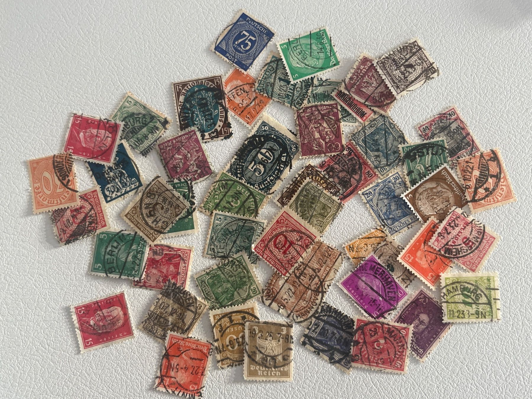 Tutti i francobolli: Lot 57: Lot mit mix Briefmarke – Usato da Chiasso venduto da AzenYa 1