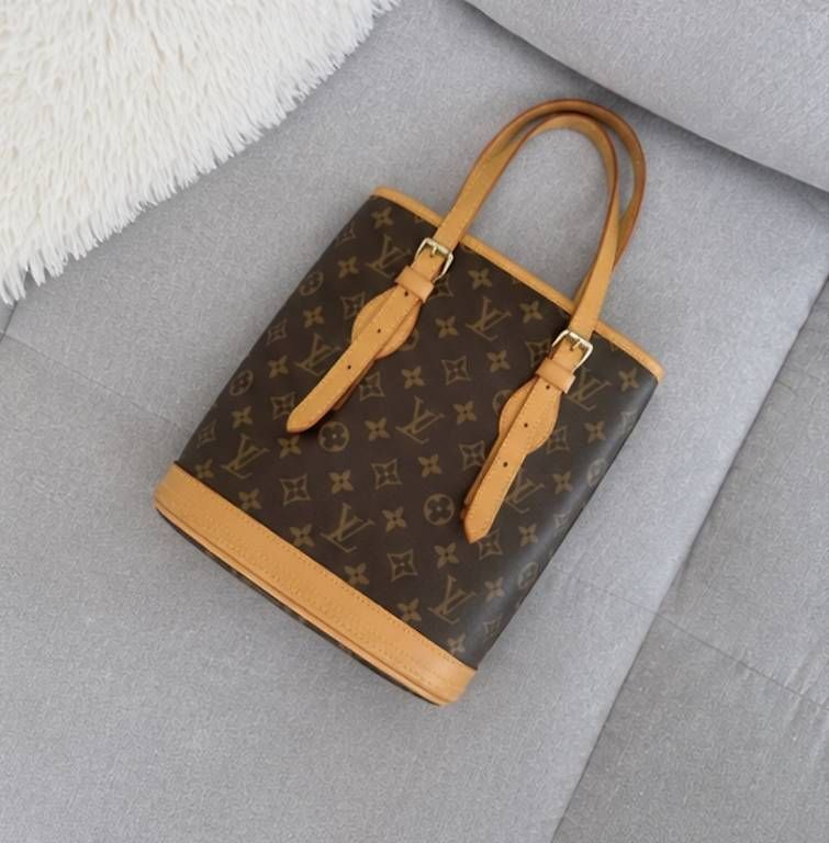 Taschen für Damen: Sac Louis Vuitton – Gebraucht aus Romont FR von Yohelys 1