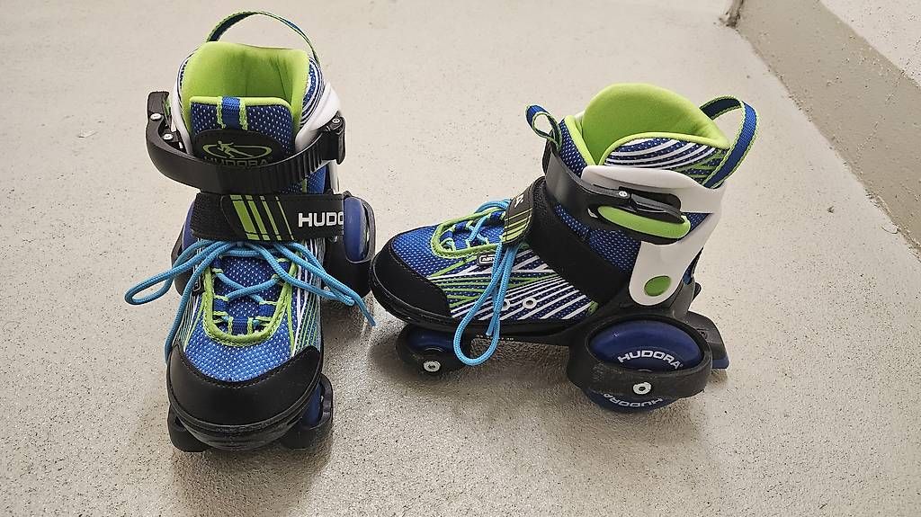 Pattini in linea & Pattini a rotelle: Verstellbare Hudora Kinderrollschuhe Gr. 30-33 – Usato da Frauenfeld venduto da Chloepf