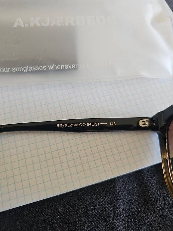 Occhiali & Lenti: A Kjaerbede Sonnenbrille – Usato da Schlieren venduto da 12341234ab 2