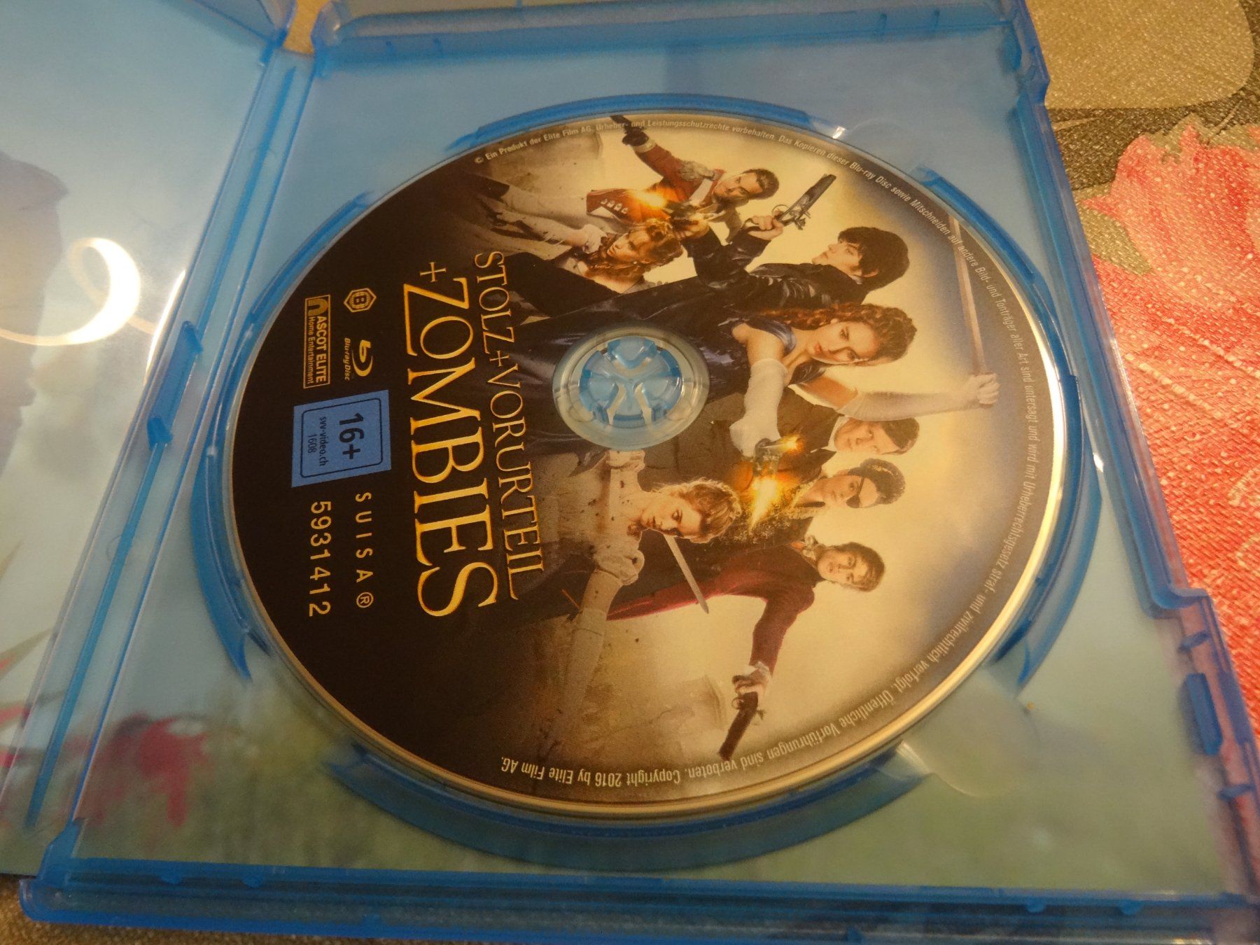 Alle DVDs: Stolz und Vorurteil + Zombies - Blu-ray – Gebraucht aus Olten von Disc-Verkauf 1