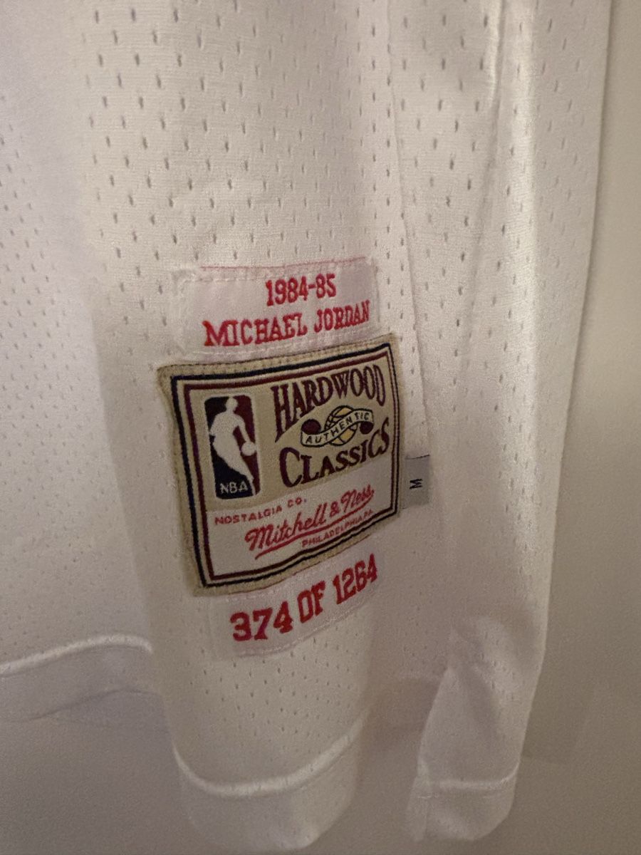 Mitchell & Ness Canottiere & Pantaloni: Mitchell & Ness Chicago Bulls Michael Jordan – Nuovo (secondo la descrizione) da Lenzburg venduto da MV23 2