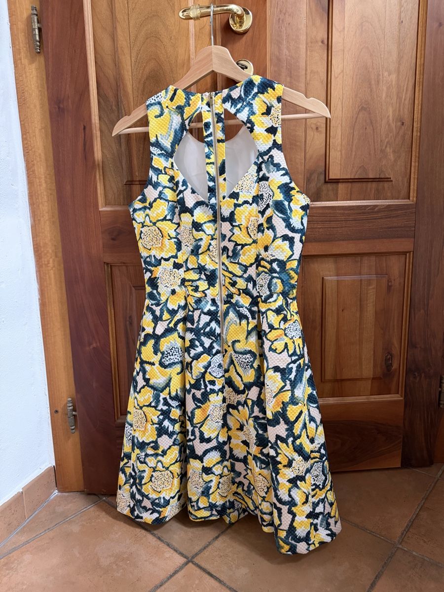 H&M Vestiti: Vestito – Usato da Carabbia venduto da Kiwi.2012 1
