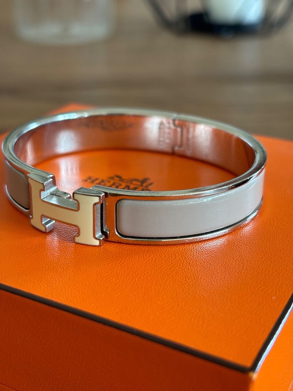 Hermès Bracciali & Braccialetti: ** HERMÈS ** - Bracelet Clic H taupe – Usato da Gland venduto da isa__sml 1