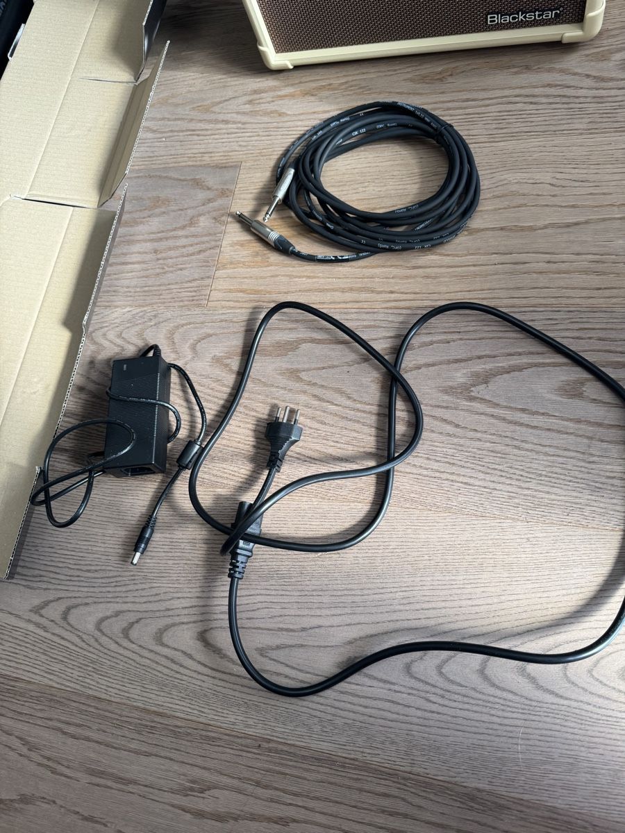 Amplificatori: SM58 Quality Bundle - Akustikverstärker und Mikrofon – Usato da Meiringen venduto da kradat 4
