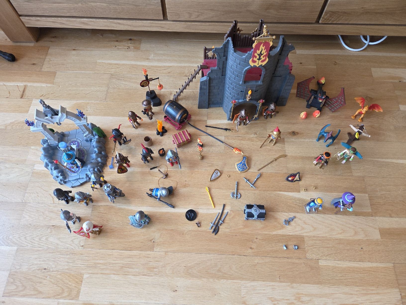 Playmobil Giocattoli: Playmobil chevalier et dragon – Usato da Plan-les-Ouates venduto da lartisan-aviateur