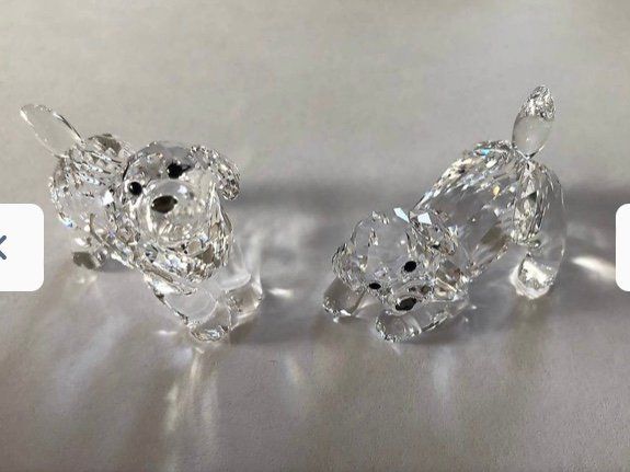 Swarovski Tutte le decorazioni: 2 chiots Swarovski – Nuovo e nell'imballaggio originale da Le Crêt-p-Semsales venduto da staglione69